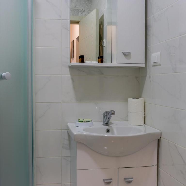 Trea Apartment - Apartment - 8