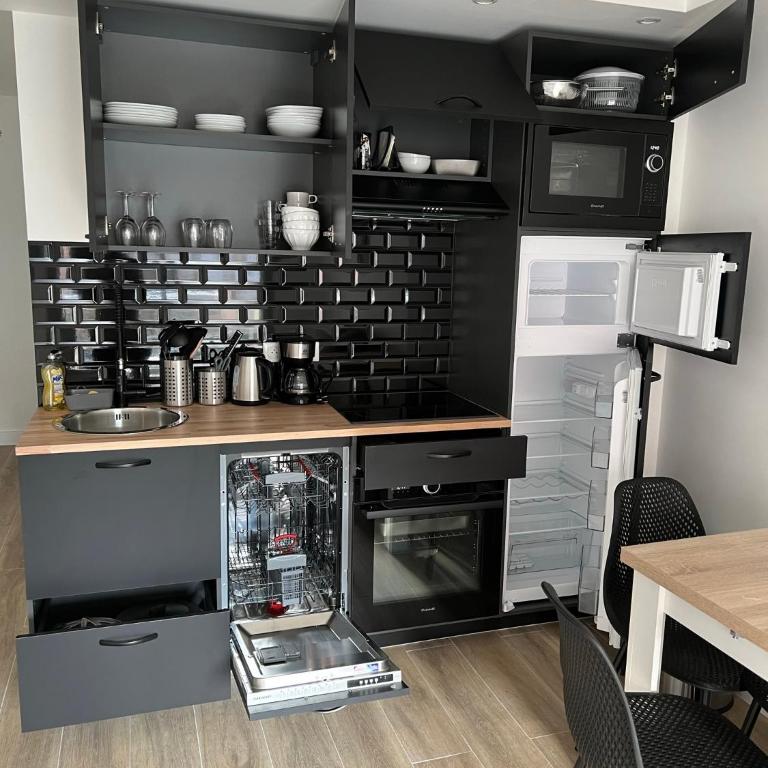 Vernier - One-Bedroom Apartment - 6
