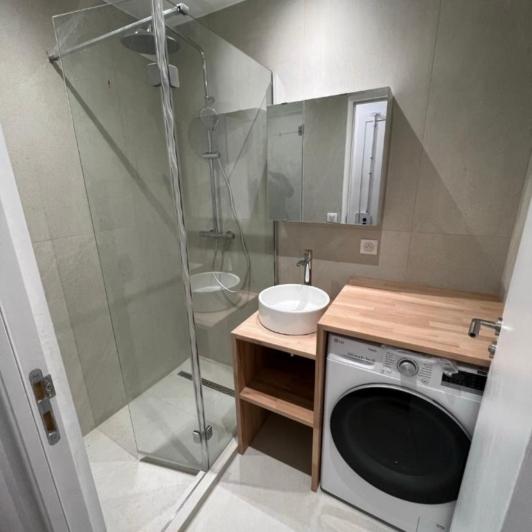 Vernier - One-Bedroom Apartment - 9
