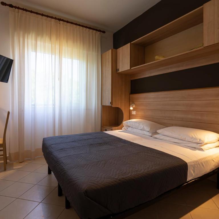 Hotel Mocambo Riccione CENTRALISSIMO AL MARE - Economy Double or Twin Room with Balcony - 1