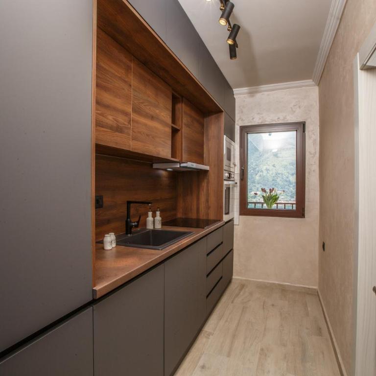 Ema’s Dream Home with Sea View - One-Bedroom Apartment - 9