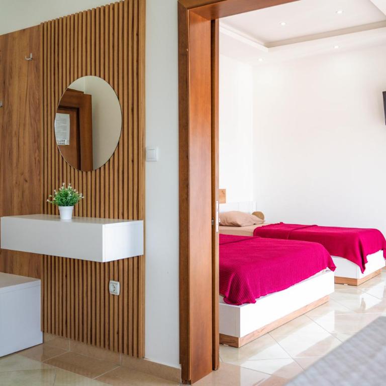 Apartments Villa Egzon - Studio with Sea View - 7