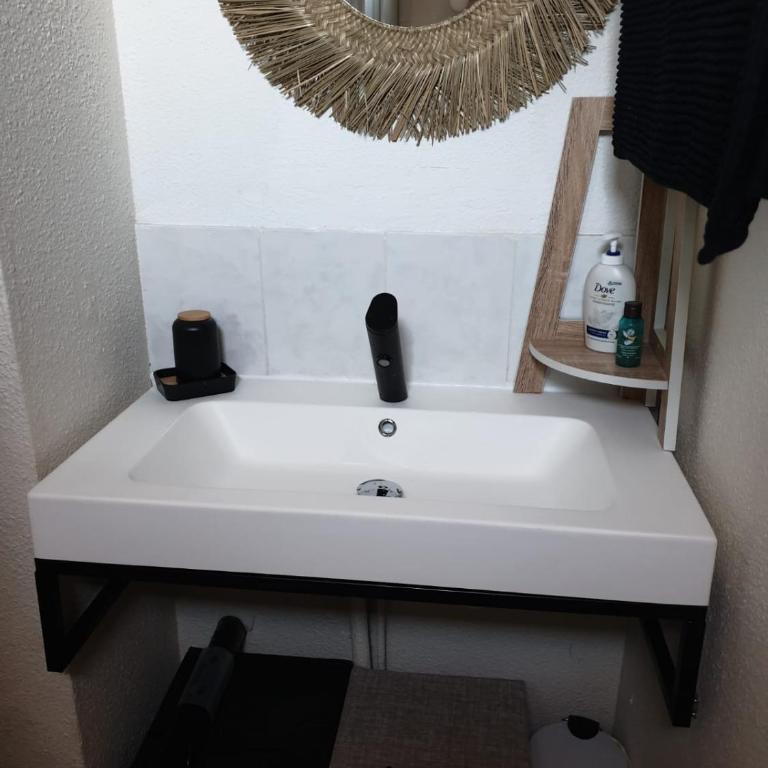 T2 climatisé plage place parking - Appartement 1 Chambre - 9