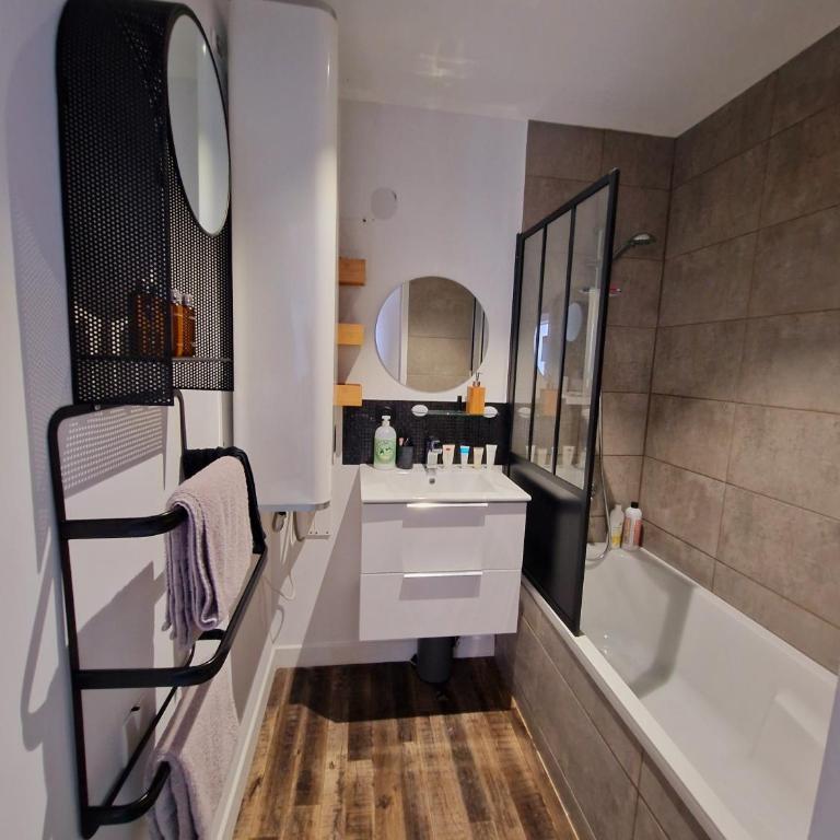 Studio cœur des Sables, 100m de la plage - Standard Studio - 4