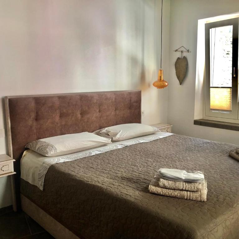 Premium Unique Lakeside view 90 m2 IlRusticodiB Apartment with private garden - Two-Bedroom Apartment - 81