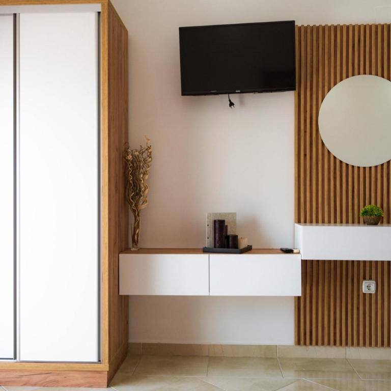 Apartments Villa Egzon - Studio with Sea View - 5