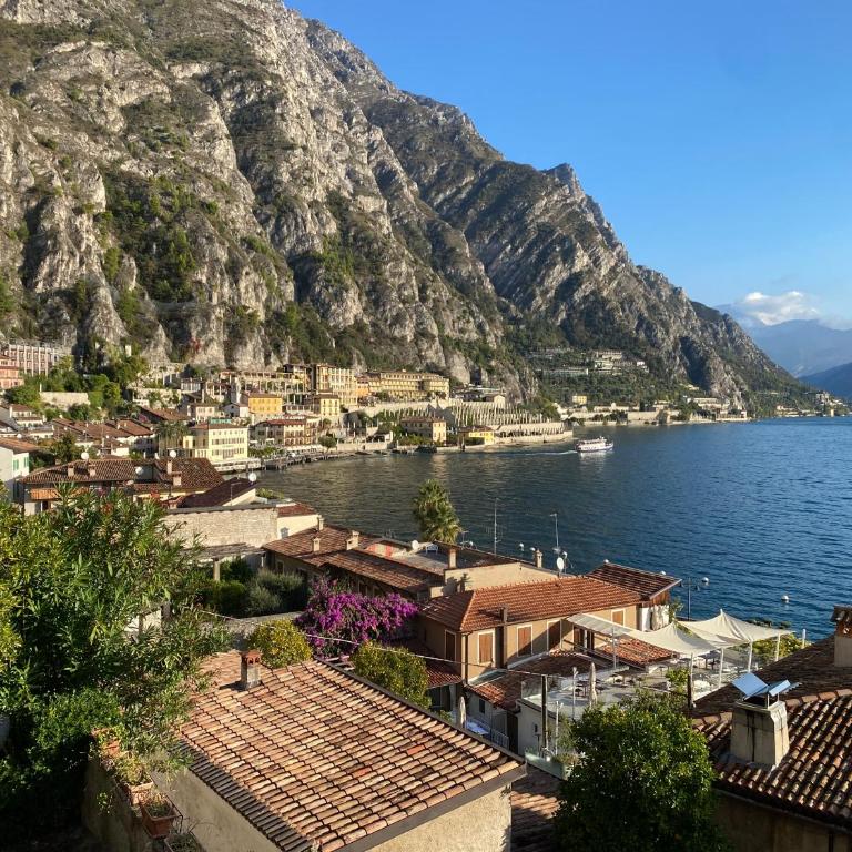 Premium Unique Lakeside view 90 m2 IlRusticodiB Apartment with private garden - Two-Bedroom Apartment - 45