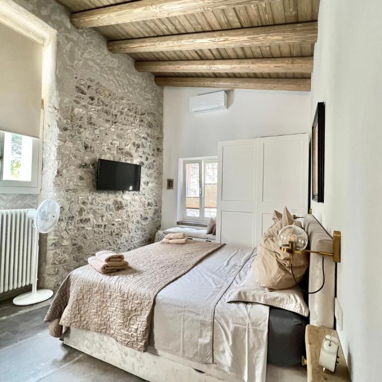 Premium Unique Lakeside view 90 m2 IlRusticodiB Apartment with private garden - Two-Bedroom Apartment - 50