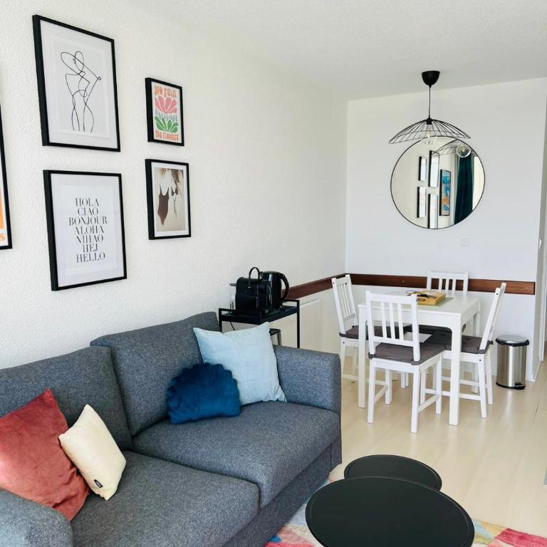 Très joli Appartement 2P au Beach Résidence Trouville- Piscine & vue port - One-Bedroom Apartment - 9