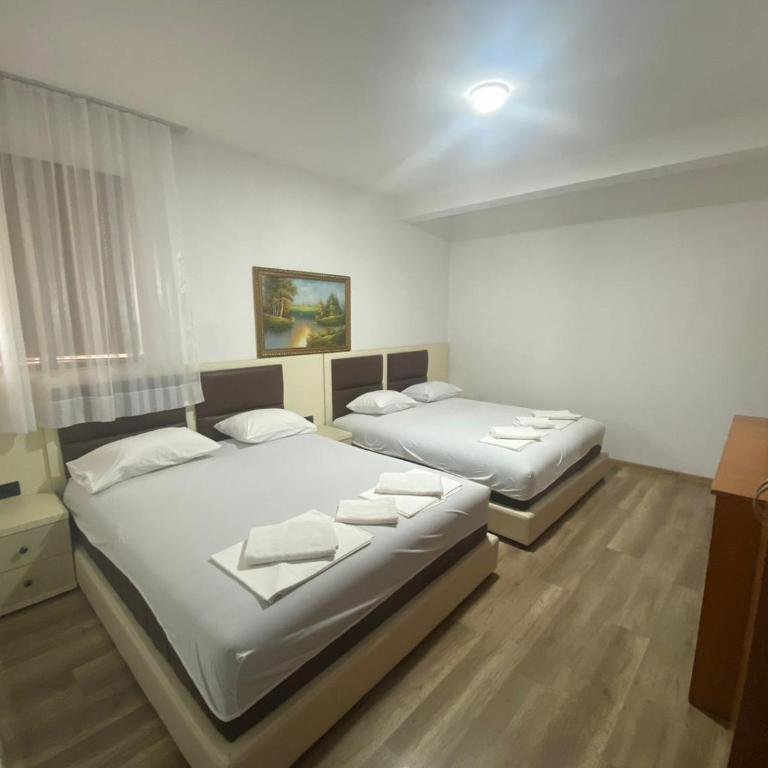 Adriatic Apartments - One-Bedroom Apartment - 2