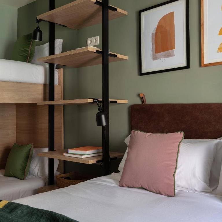TOC Hotel Las Ramblas - Family Room - 4