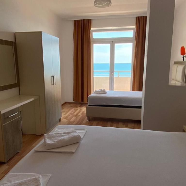 Adriatic Apartments - Premier One-Bedroom Apartment - 8