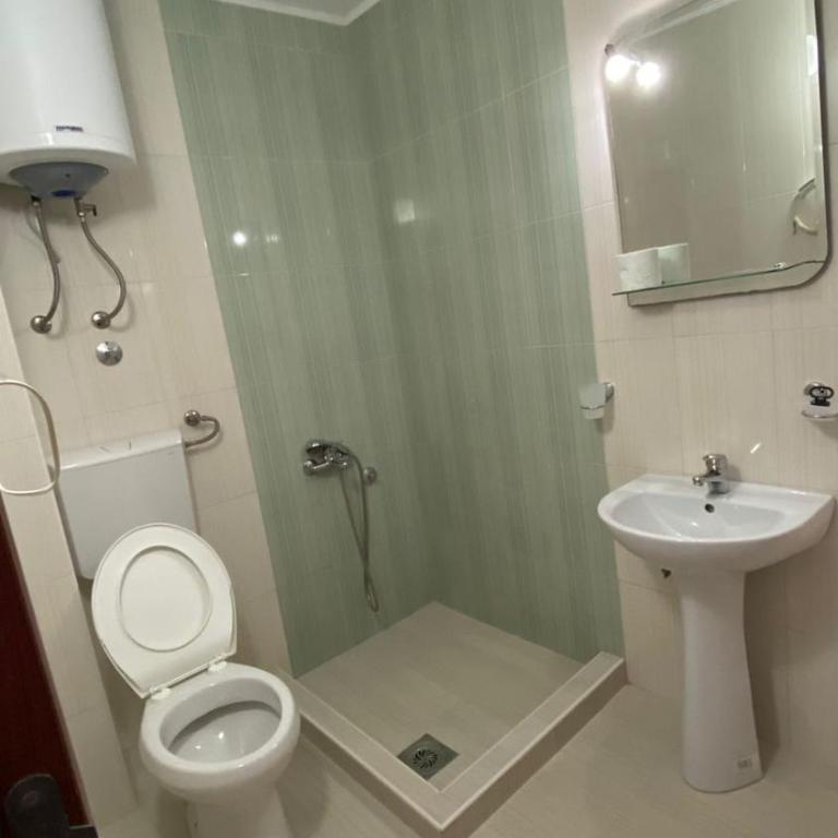 Adriatic Apartments - Premier One-Bedroom Apartment - 11