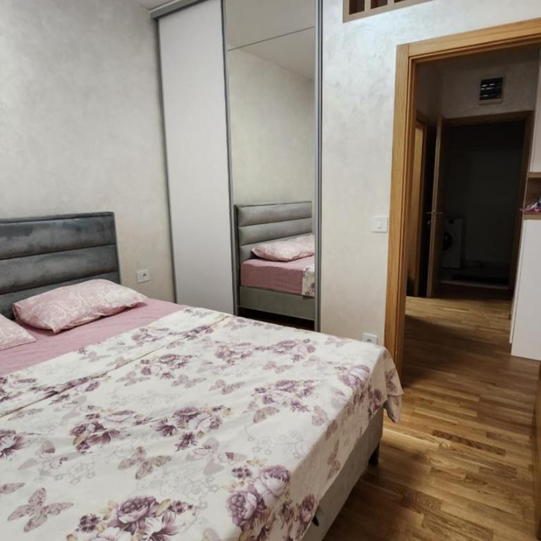 Becici stan - One-Bedroom Apartment - 20