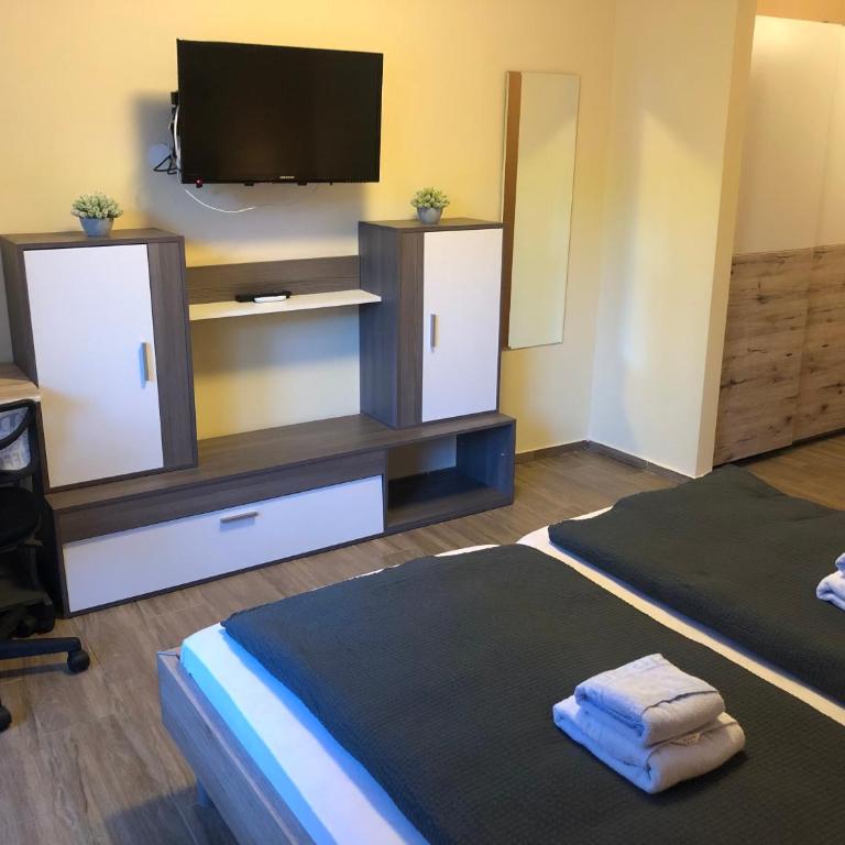AlpenKlub Hotel - Deluxe Double Room - 1
