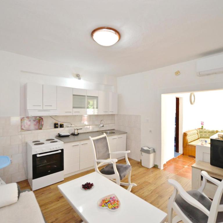 Apartman Stefan - One-Bedroom Apartment - 11