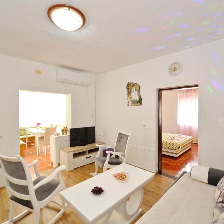 Apartman Stefan - One-Bedroom Apartment - 12