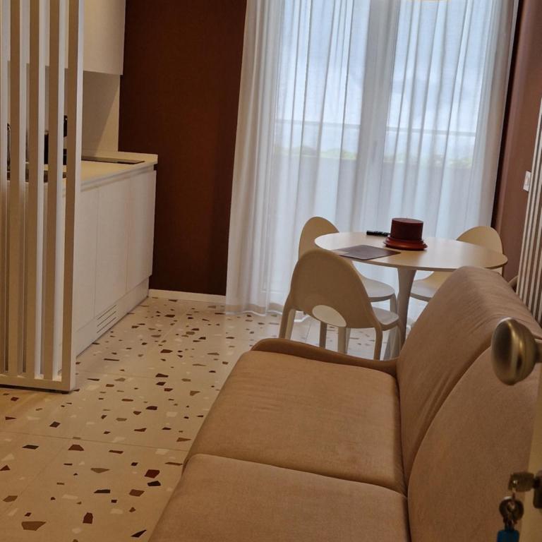 The Lady C - High Apartments - Deluxe Apartment - 25