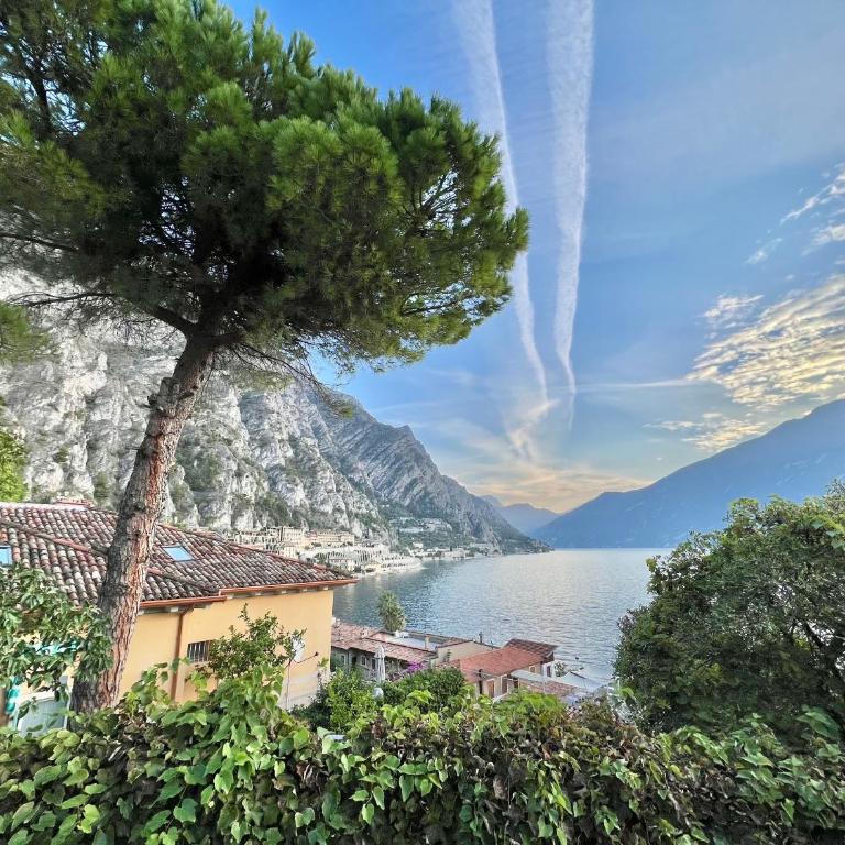 Premium Unique Lakeside view 90 m2 IlRusticodiB Apartment with private garden - Two-Bedroom Apartment - 7