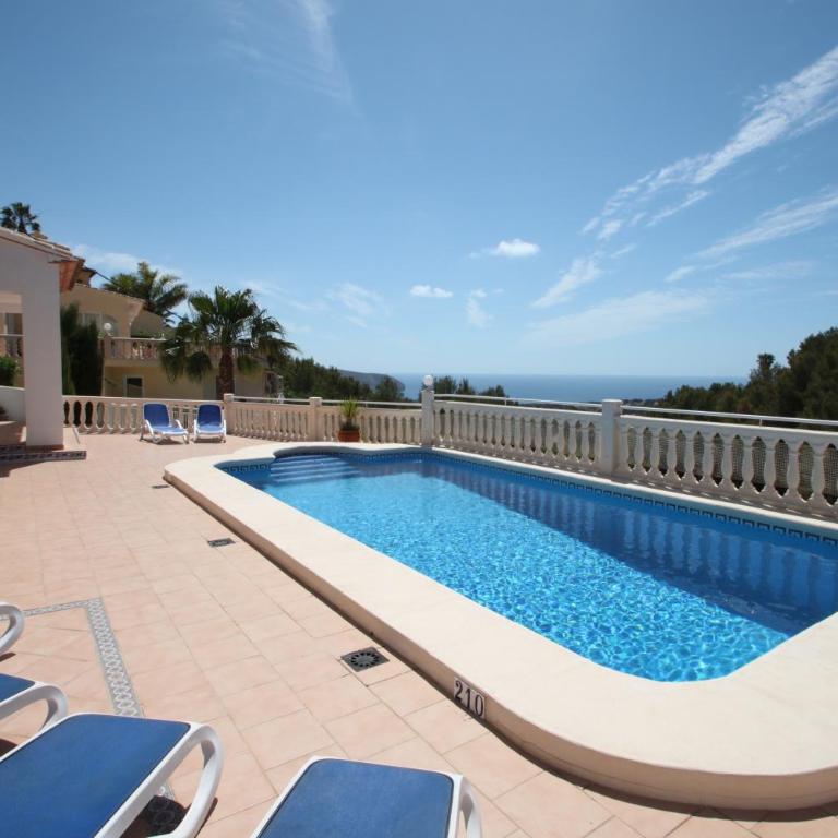 Sesam - sea view villa with private pool in Moraira - Three-Bedroom House - 4