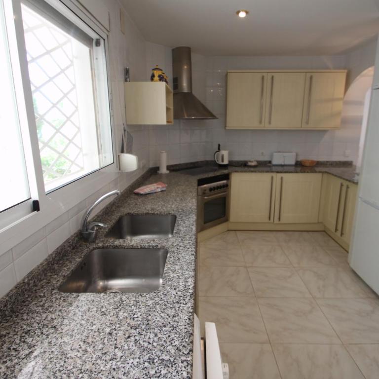 Sesam - sea view villa with private pool in Moraira - Three-Bedroom House - 9