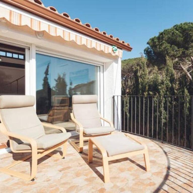 Tranquil House Perfect for Vacations - Casa de 4 dormitorios - 1
