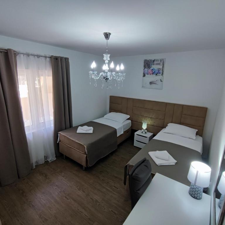 Villa Vista Real - Three-Bedroom Apartment - 10