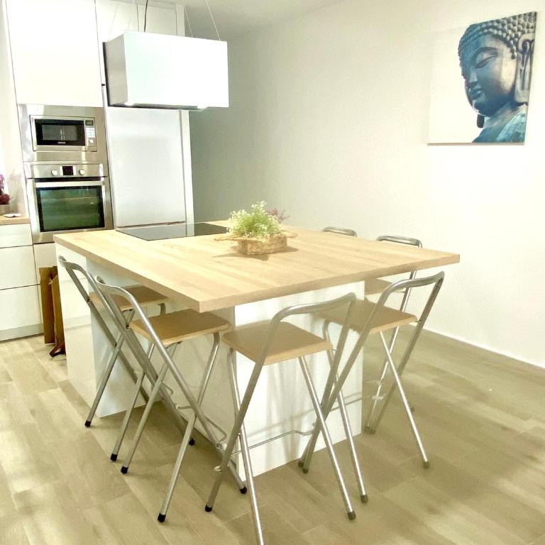 Blue house 1ª linea playa - Three-Bedroom Apartment - 24