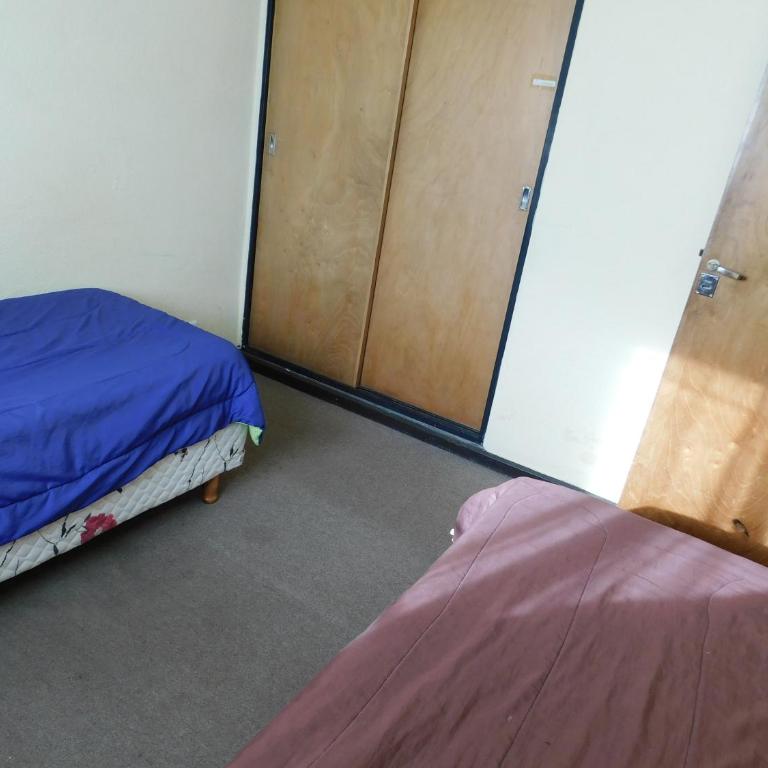 HOSTEL ARRAYAN BARILOCHE - Twin Room with Shared Bathroom - 4