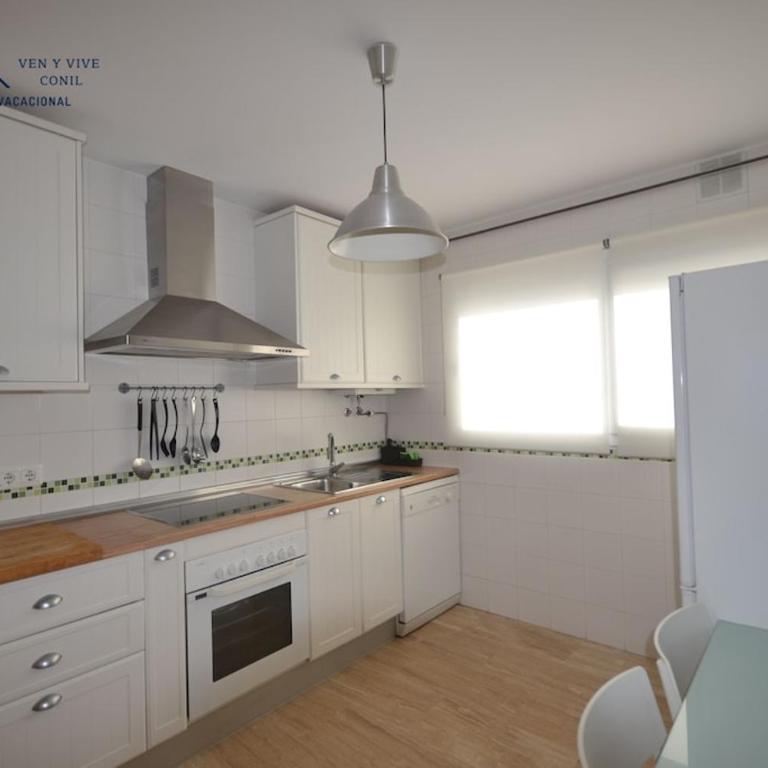Adosado Familiar con Piscina y Terraza - Casa de 3 dormitorios - 12