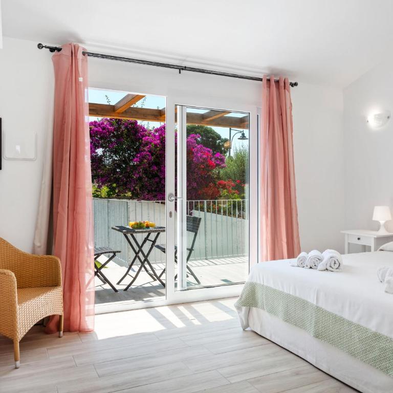 Sardegna è - New Rooms - Camera Matrimoniale con Vista Giardino - 8