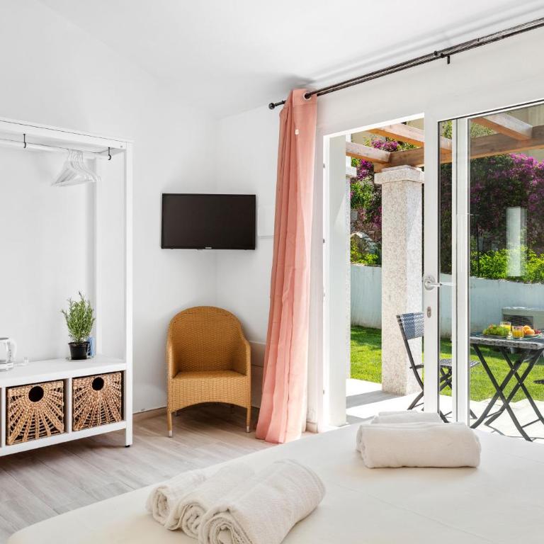 Sardegna è - New Rooms - Camera Matrimoniale con Vista Giardino - 7