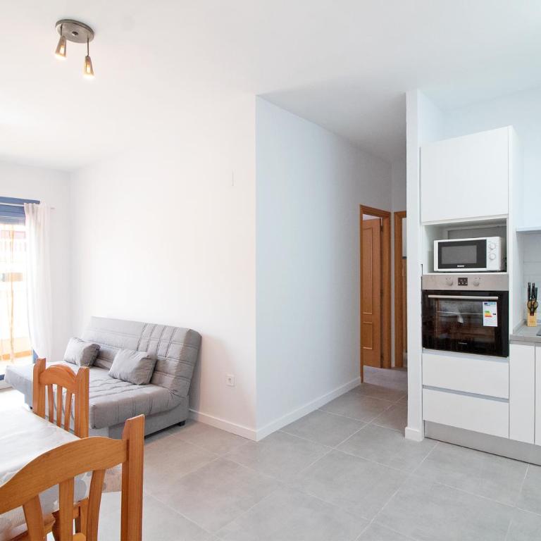 Global Vacacional, Apartamento con gran terraza en la playa de Canet - Apartment - Erdgeschoss - 4
