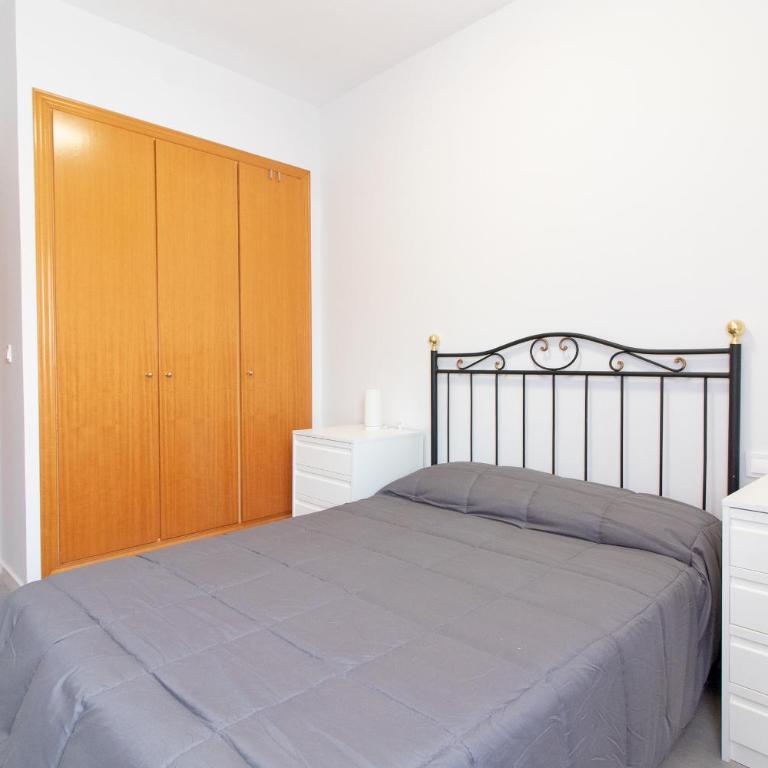 Global Vacacional, Apartamento con gran terraza en la playa de Canet - Apartment - Erdgeschoss - 5
