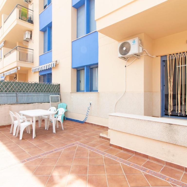 Global Vacacional, Apartamento con gran terraza en la playa de Canet - Apartment - Erdgeschoss - 17