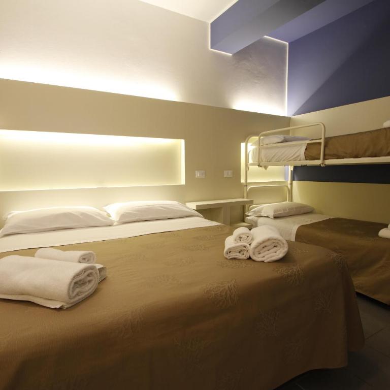 Hotel Desire' - Quadruple Room - 1
