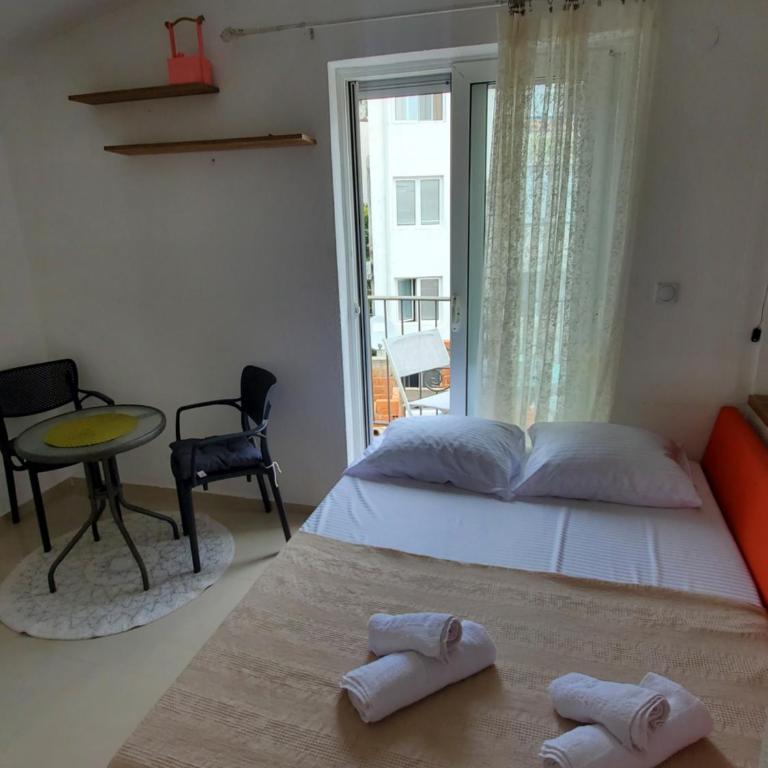 Apartmani Liki - Apartman sa 2 Spavaće Sobe - 9