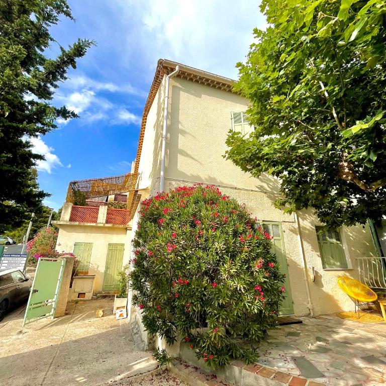Same Home - Three-Bedroom Villa - 75