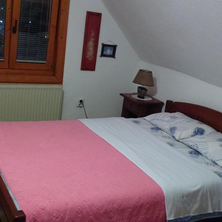 Guest House Milena - One-Bedroom Apartment with Garden View - 16