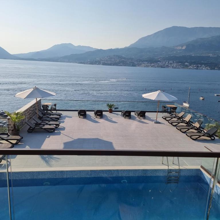 Agape Rose Hotel - Double Room with Balcony and Sea View - 9