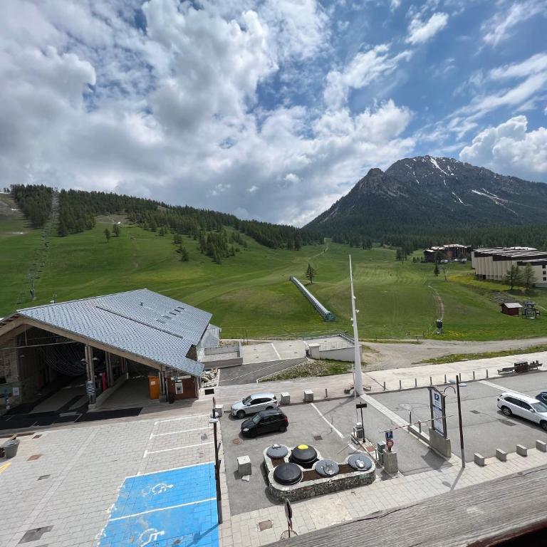 Les Tanières de Montgenèvre - Studio Dama - neuf 4p avec terrasse vue imprenable - Apartment mit 1 Schlafzimmer - 15