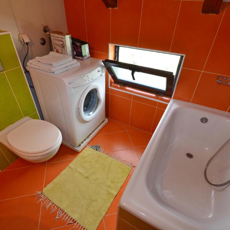 Apartments Ivetić - One-Bedroom Apartment with Balcony - 10