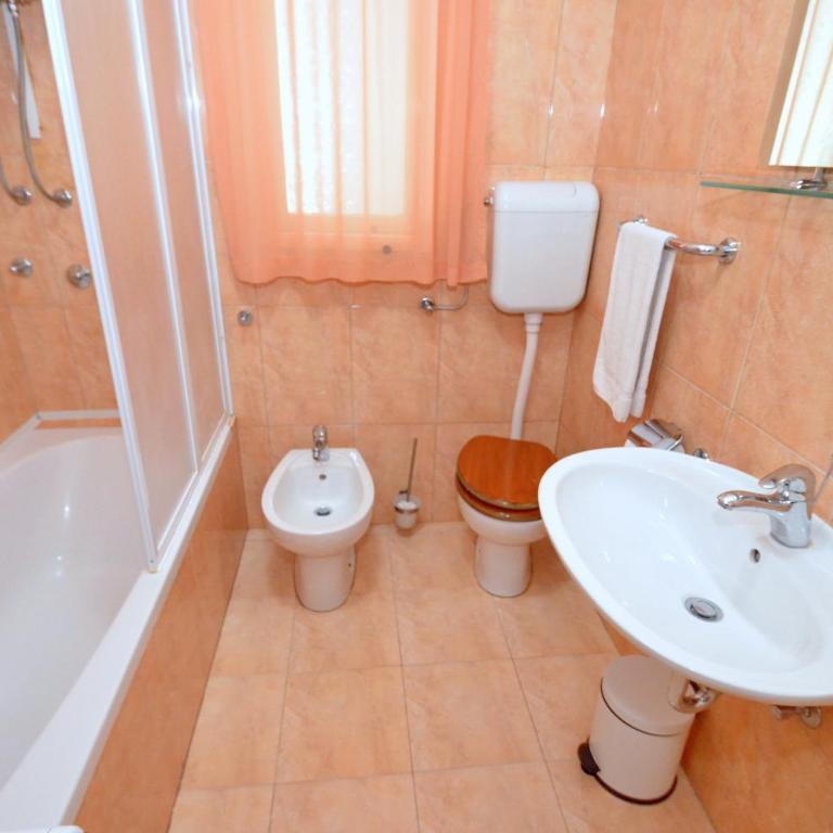 Central Art Oasis Kotor - Two-Bedroom Apartment - 37