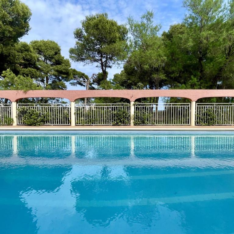 Salles Beach 02 - Apartment with Terrace - 1