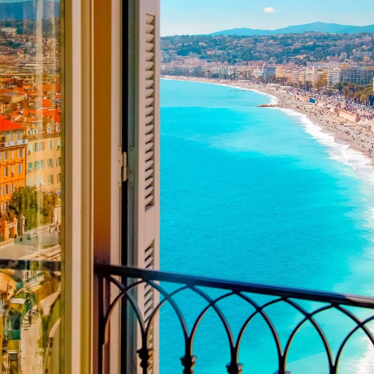 Hôtel La Pérouse Nice Baie des Anges - Suite Junior avec Balcon - Vue Complète sur Mer - 2