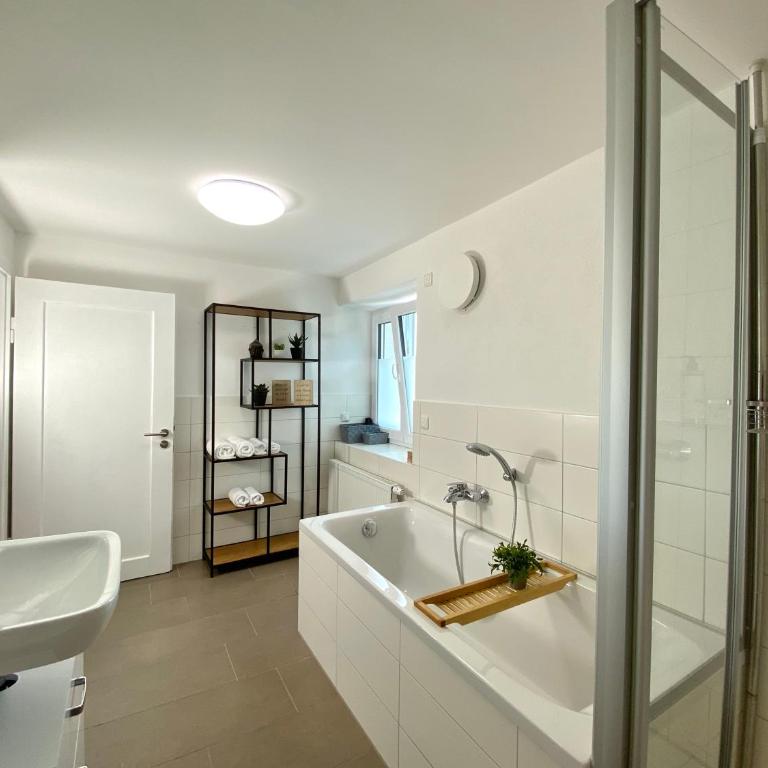 Modernes 3-Familienhaus im Allgäu - Apartment mit 1 Schlafzimmer - 16