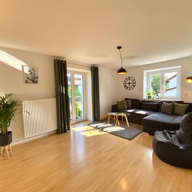 Modernes 3-Familienhaus im Allgäu - Apartment mit 1 Schlafzimmer - 11