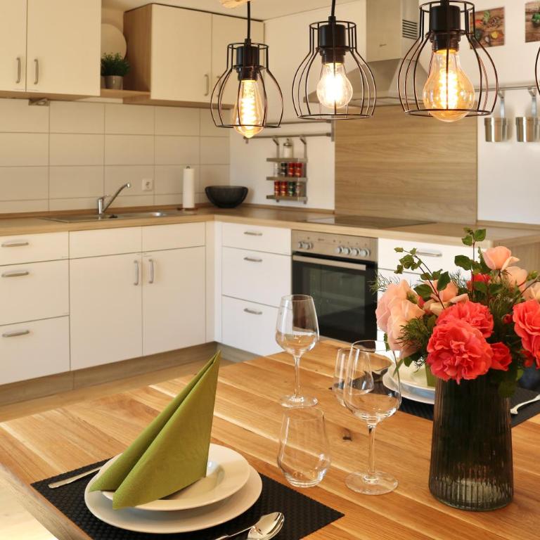 Modernes 3-Familienhaus im Allgäu - Apartment mit 1 Schlafzimmer - 8