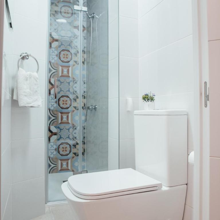 Hostal Ruta de Francia - Single Room with Shared Bathroom - 3