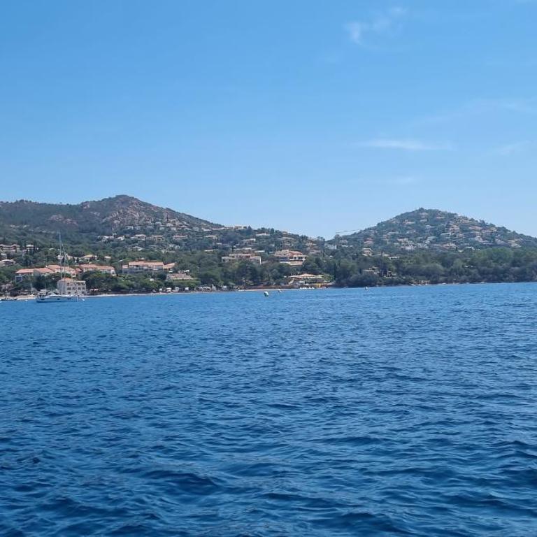 Agay Cap Esterel Village Allée Fleurs - F2 Clim vue golf et mer - Grande terrasse plein sud - Appartement 1 Chambre - 74